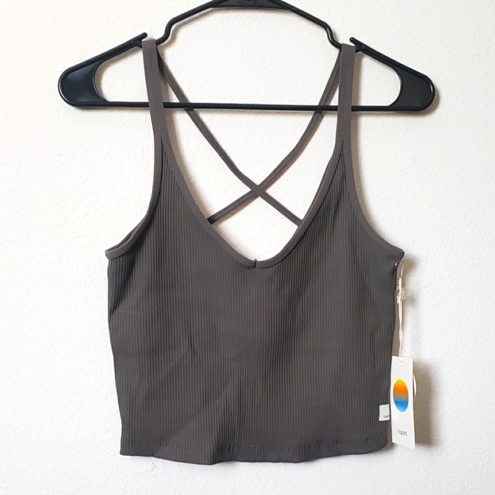 Vuori Ribbed Cropped Tank in Oregano